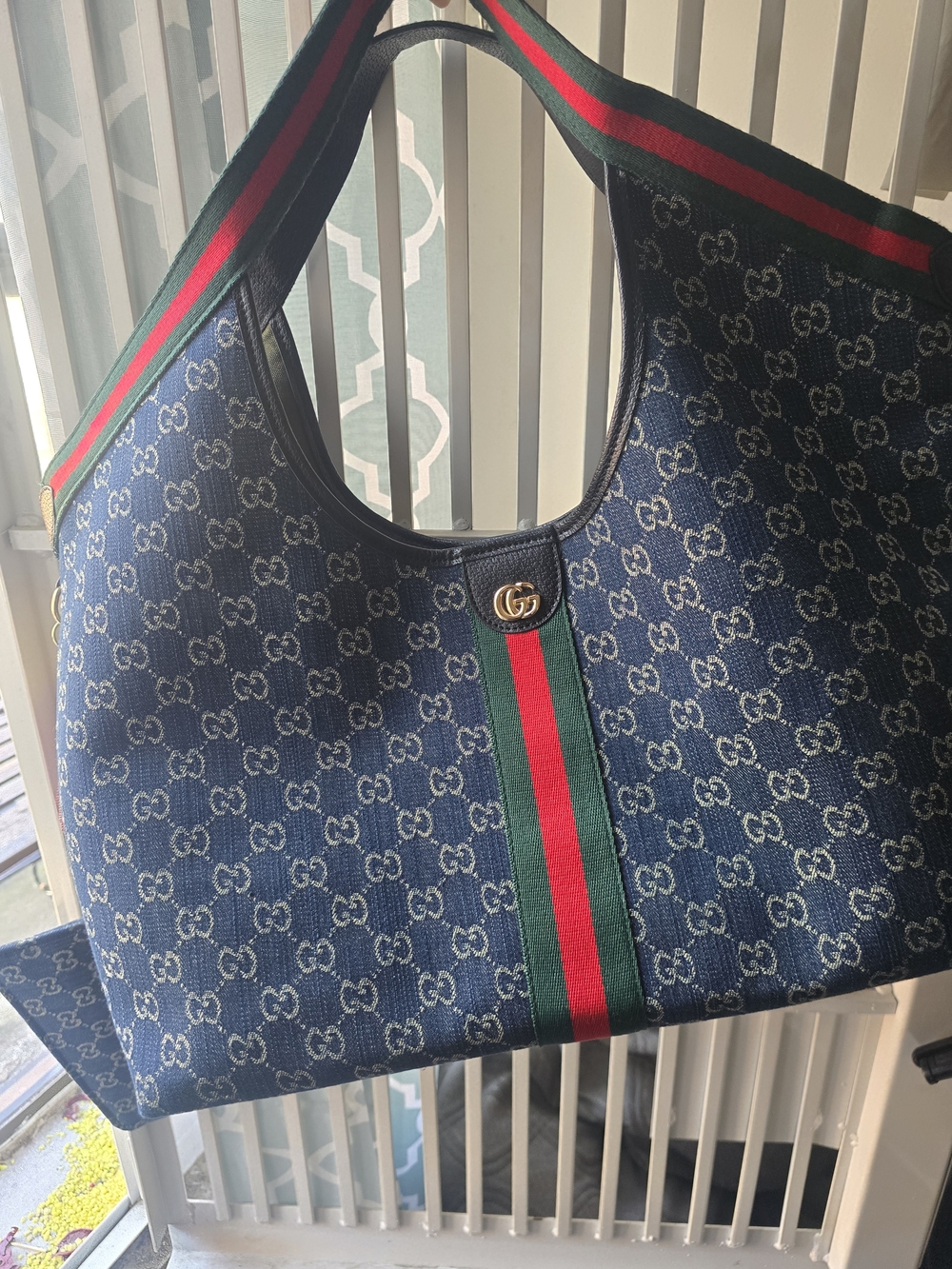Canvas Cotton Navy XL Versatility GIG Tote w/classic Red/green Trim Pre Loved - Picture 3 of 9